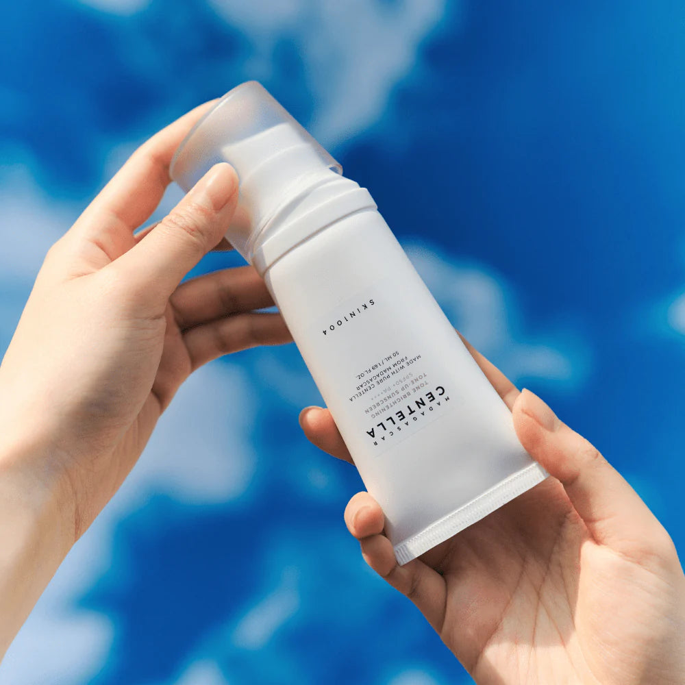 Écran solaire éclaircissant et unifiant le teint